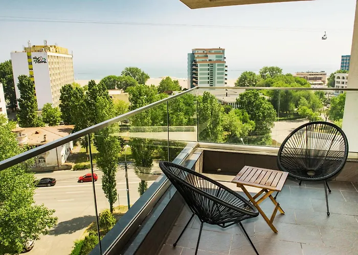 Diamond View Apartments