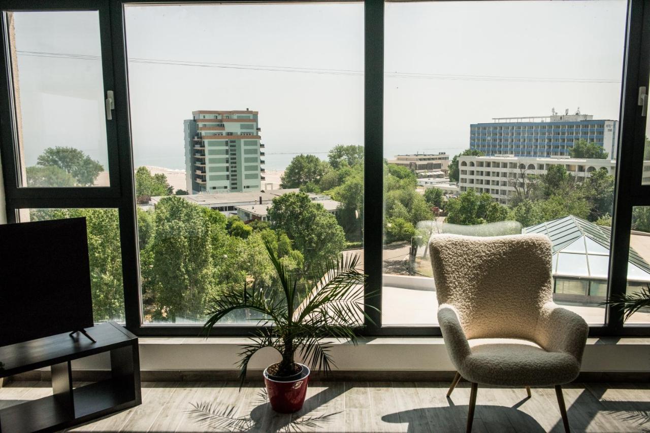 Diamond View